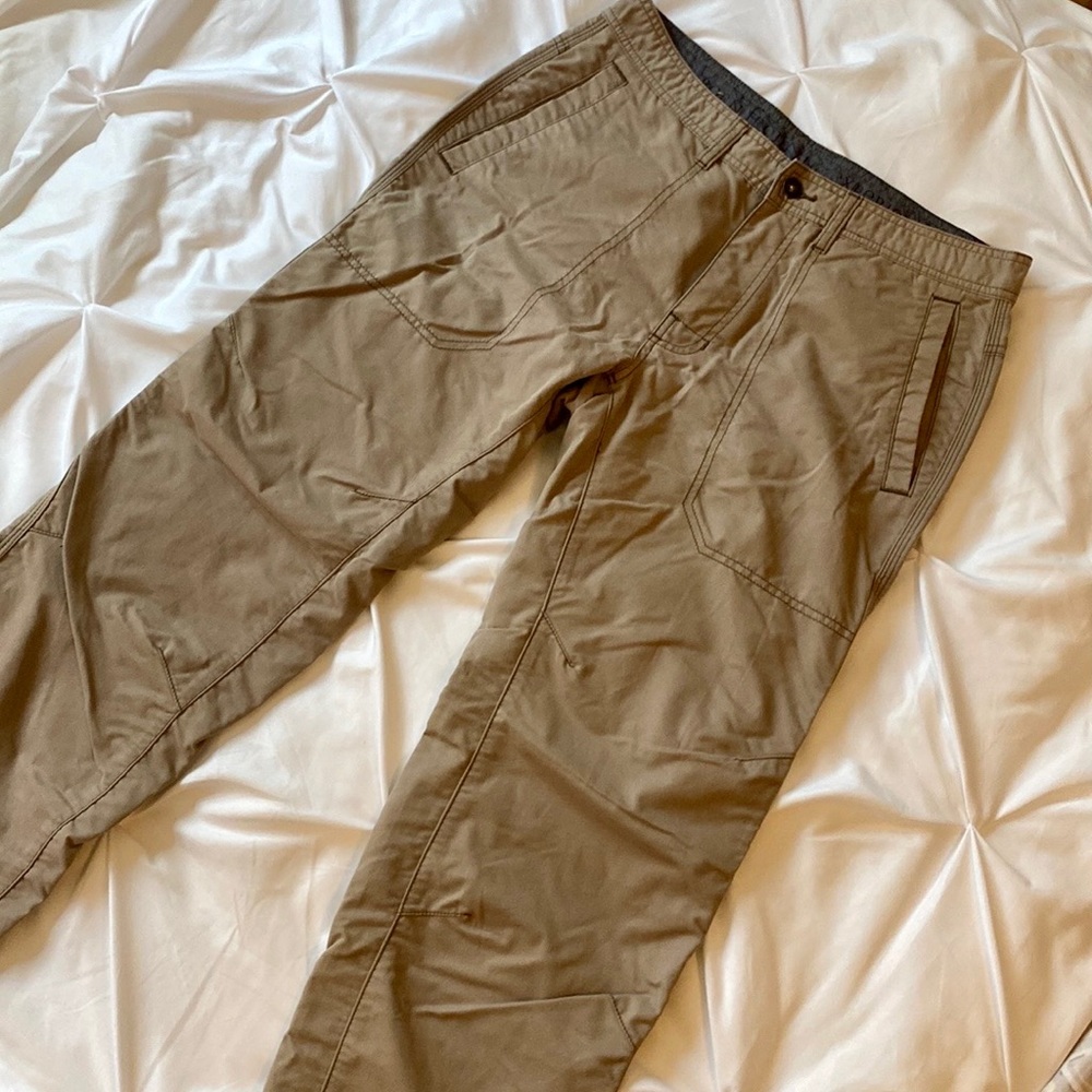 EUC Men’s PrAna Breathe Hiking / Casual Pants